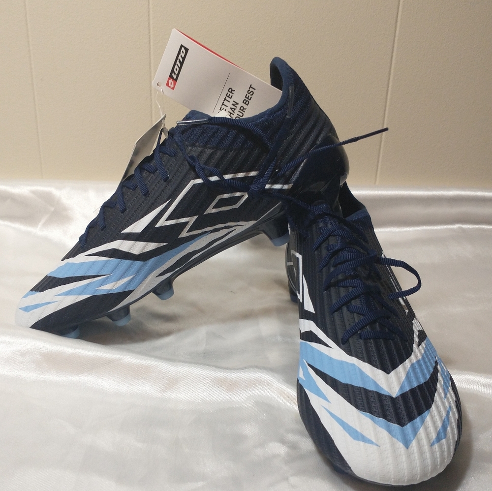 NWOB Lotto Solista 200 VI FG (218130 9Z4) Soccer Cleats - Size 6